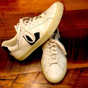 Size 6 Veja Sneakers